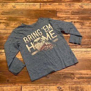 Children’s place boys size 4 long sleeve🦎